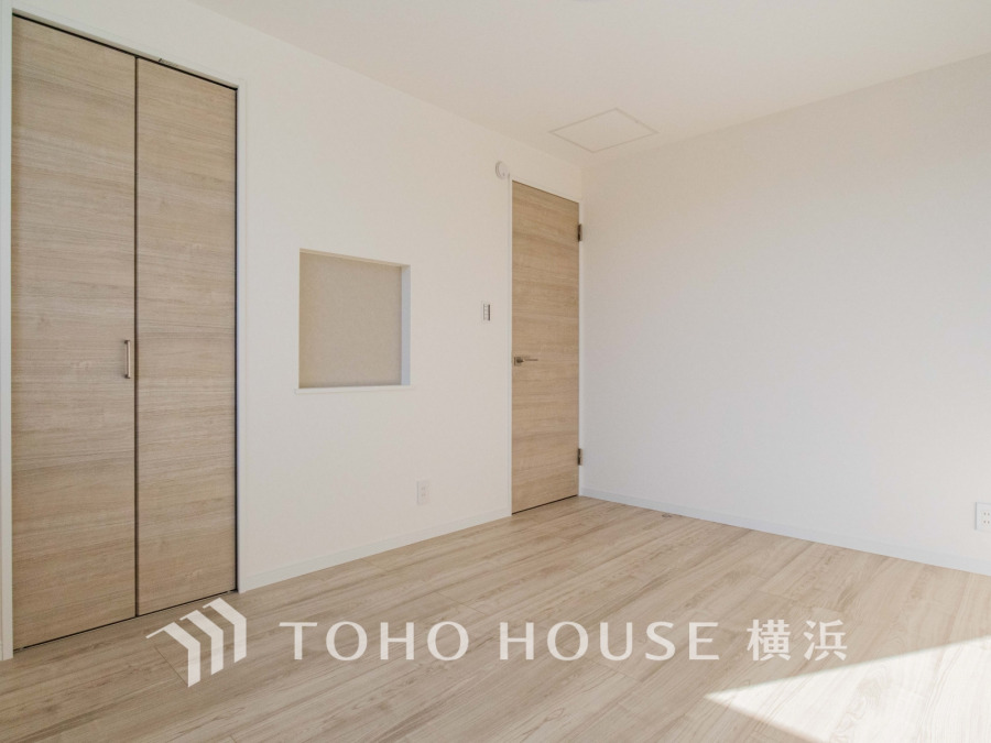 感性を育むプライベートルームはシンプルでスマートな空間。好みの空間で読書をしたり、音楽を聞いたりと一人の時間も充実したものにできます。