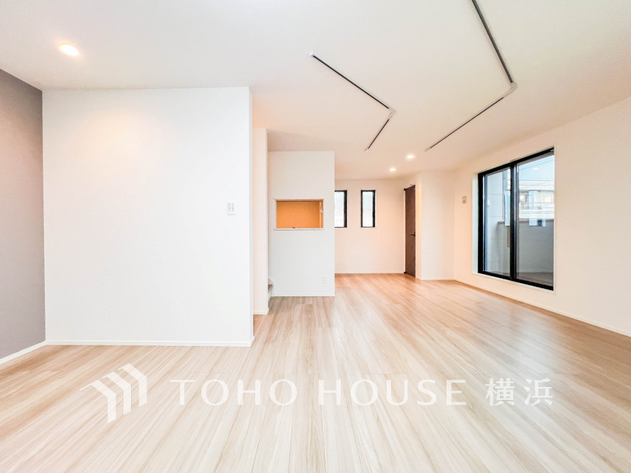 ご家族やお客様との時間など、多くの時を刻む空間。何気なく過ぎる時でさえも上質なひと時となる快適な空間を目指して。