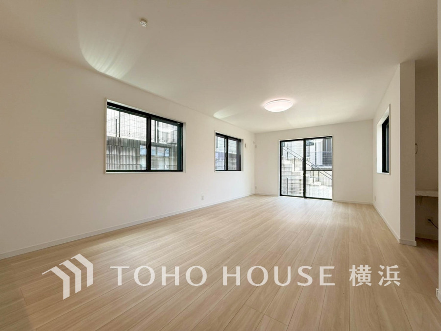 一日の中で多くの時間を過ごすことになる住まいだからこそ、いつも穏やかな空間であるように心掛けています。構成する建材などへの配慮が、住まう方の健康を守ります。