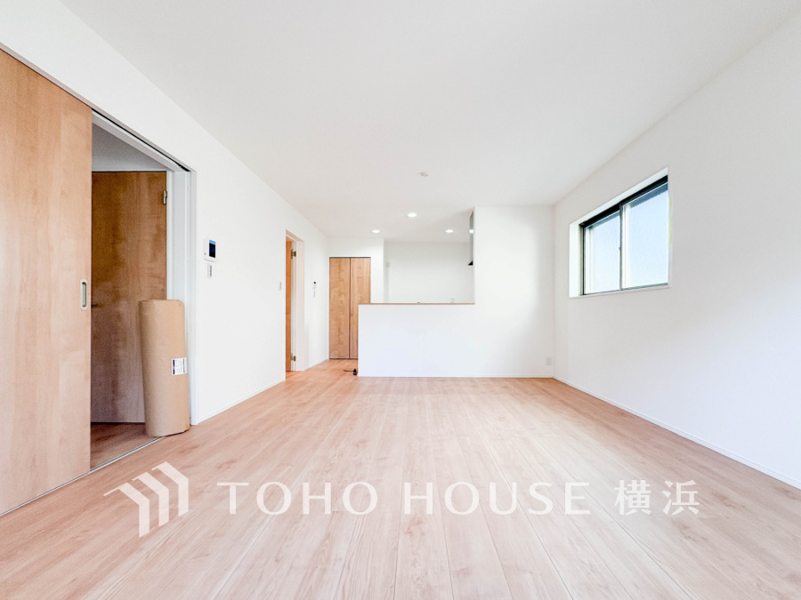 和やかで洗練された空間の演出。寛ぎとコミュニケーションを育む居心地のよい場所。