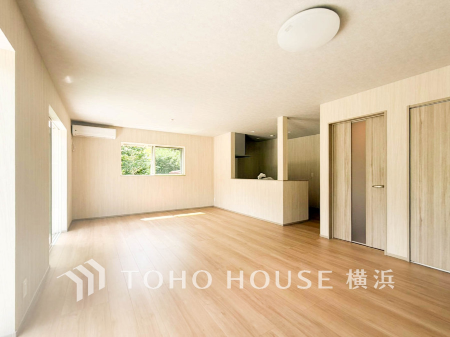 一日の中で多くの時間を過ごすことになる住まいだからこそ、いつも穏やかな空間であるように心掛けています。構成する建材などへの配慮が、住まう方の健康を守ります。