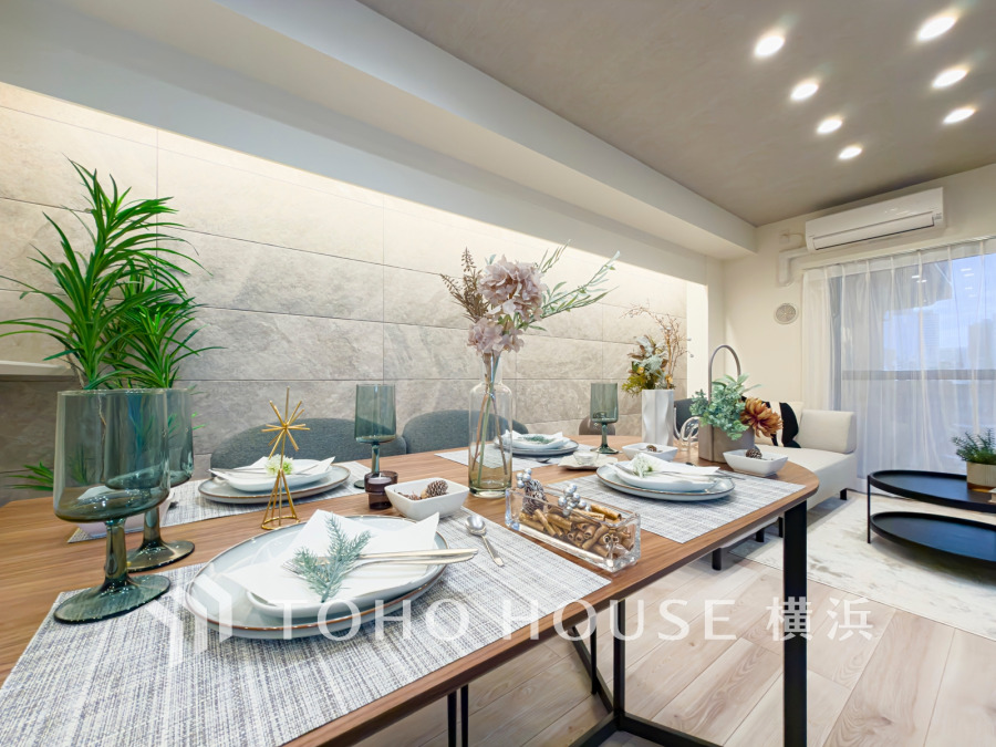 和やかで洗練された空間の演出。寛ぎとコミュニケーションを育む居心地のよい場所。