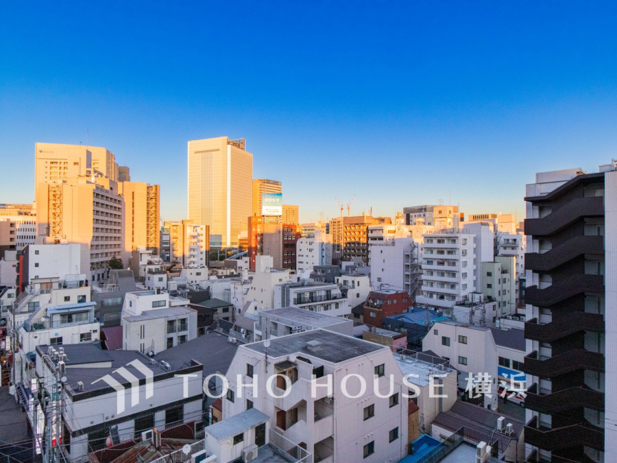 街の風景を広く一望できる魅力の眺望は、開放的でお住まいの価値の一つでもあります。昼も夜も魅力の異なる表情を見せる風景は、心豊かな毎日を彩ってくれることでしょう。