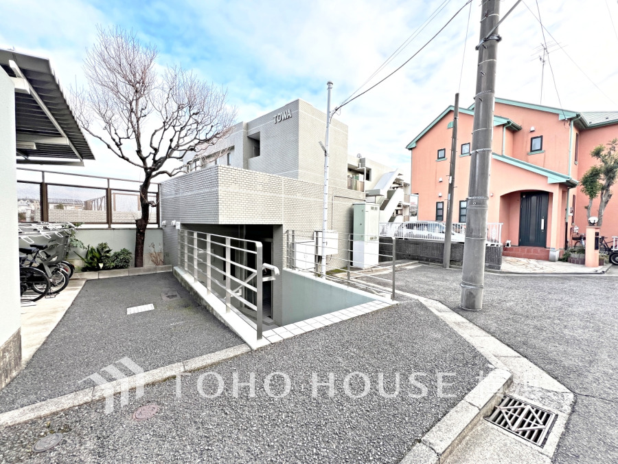 時間のゆとりと空間、爽やかな陽光がもたらす光と風を贅沢なまでに感じる暮らしが始まります。
