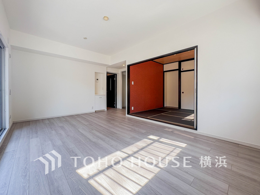 上質な時間を育む暮らしのメインステージ。寛ぎとコミュニケーションを育む居心地のよい場所。家族との時間、自分の時間共に大切にできる空間がここにあります。