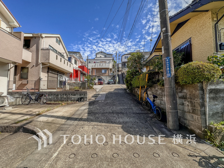 閑静な住宅街につき落ち着いた住環境
