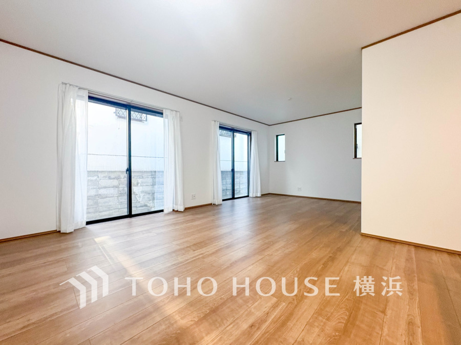 ご家族やお客様との時間など、多くの時を刻む空間。何気なく過ぎる時でさえも上質なひと時となる快適な空間を目指して。