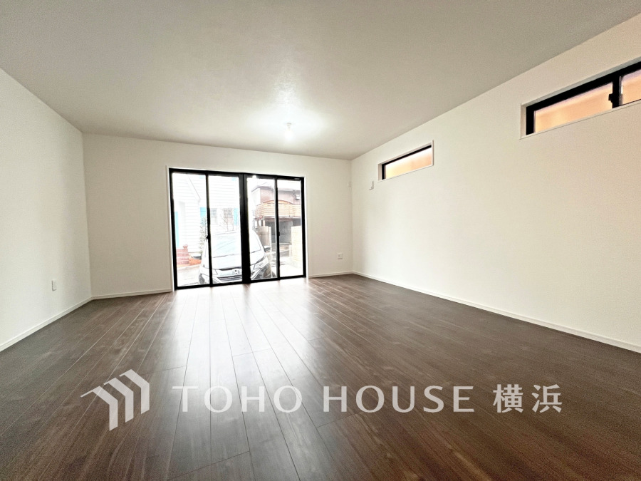 太陽の恵みを受けた明るい空間。吹きぬける風を感じながら爽やかで風通しの良い暮らしが叶います。
