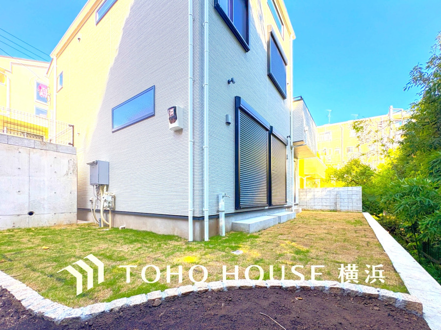 お子様がお庭で遊べるのはもちろん、家庭菜園やたくさんの友人を招いてBBQ、楽しみ方がたくさん！