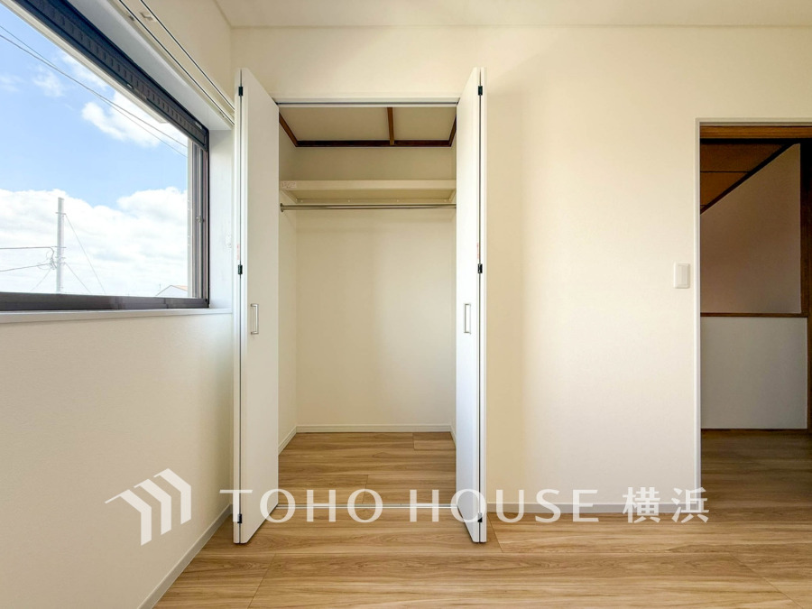お客様の求める本当の“住み心地”とは何なのか。そのための一手間一工夫を惜しみません。街並みや周辺の環境に呼応しながら、美しく、そして毎日の暮らしを考慮した機能性の高い住まい。
