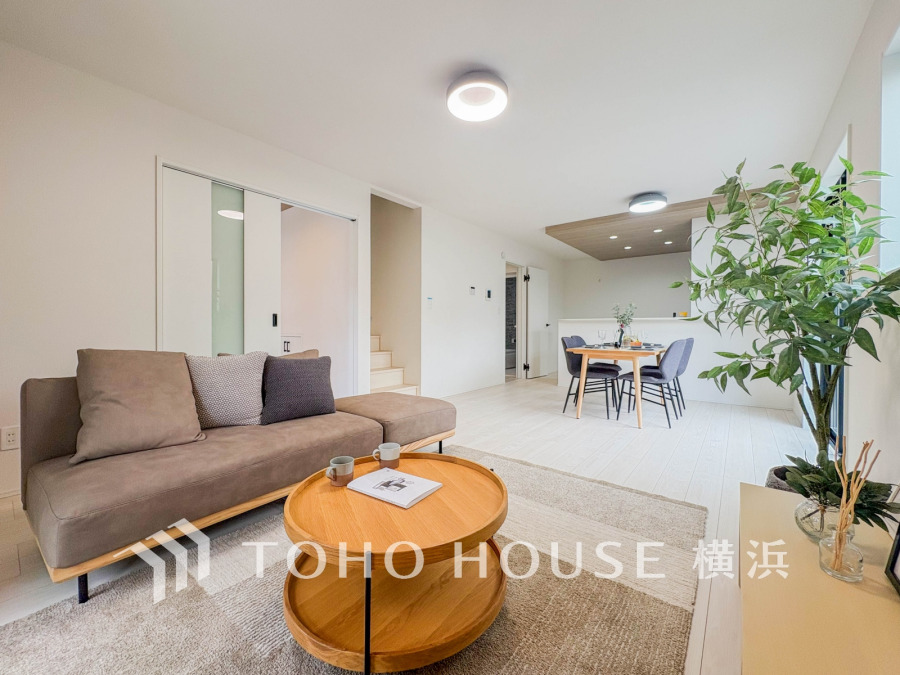 上質な時間を育む暮らしのメインステージ。寛ぎとコミュニケーションを育む居心地のよい場所。