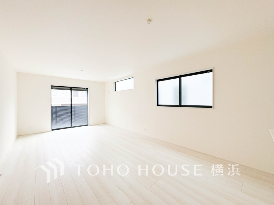 一日の中で多くの時間を過ごすことになる住まいだからこそ、いつも穏やかな空間であるように心掛けています。構成する建材などへの配慮が、住まう方の健康を守ります。