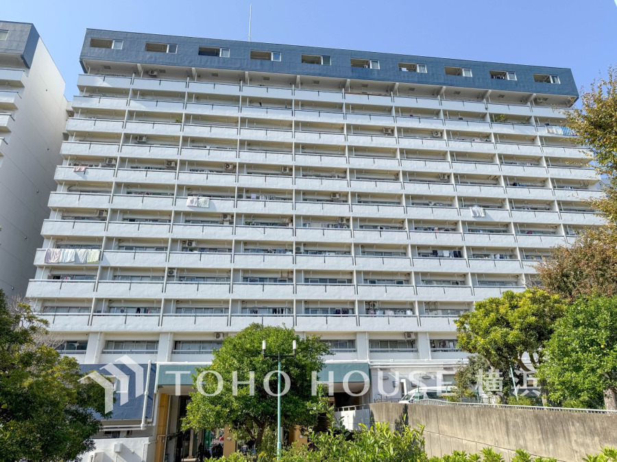 表現された空間は豊かな光と風を纏い、暮らしの時間を豊かにしてくれます。デザインされた空間と競い合うかのような充実した建物設備も家族の時間を彩ってくれることでしょう。