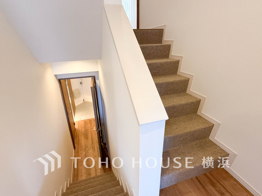 環境の良い場所にセンス良く暮らしたい、こだわりの室内には至福のシーンが繰り広げられます。