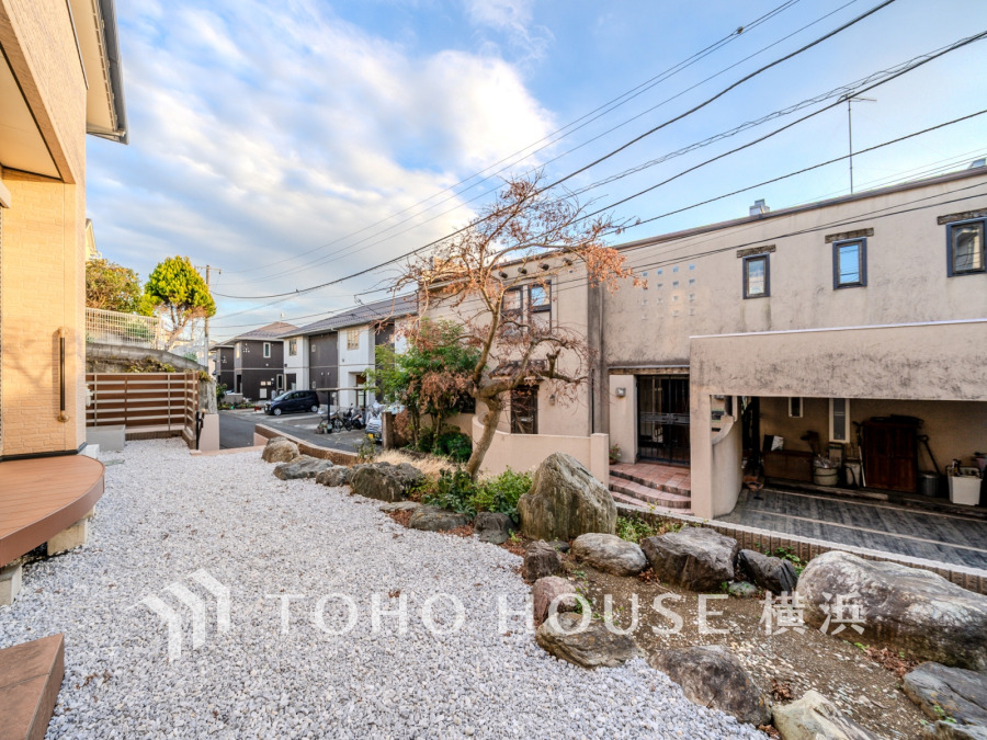 陽だまりの南庭は和テイストの癒しの空間