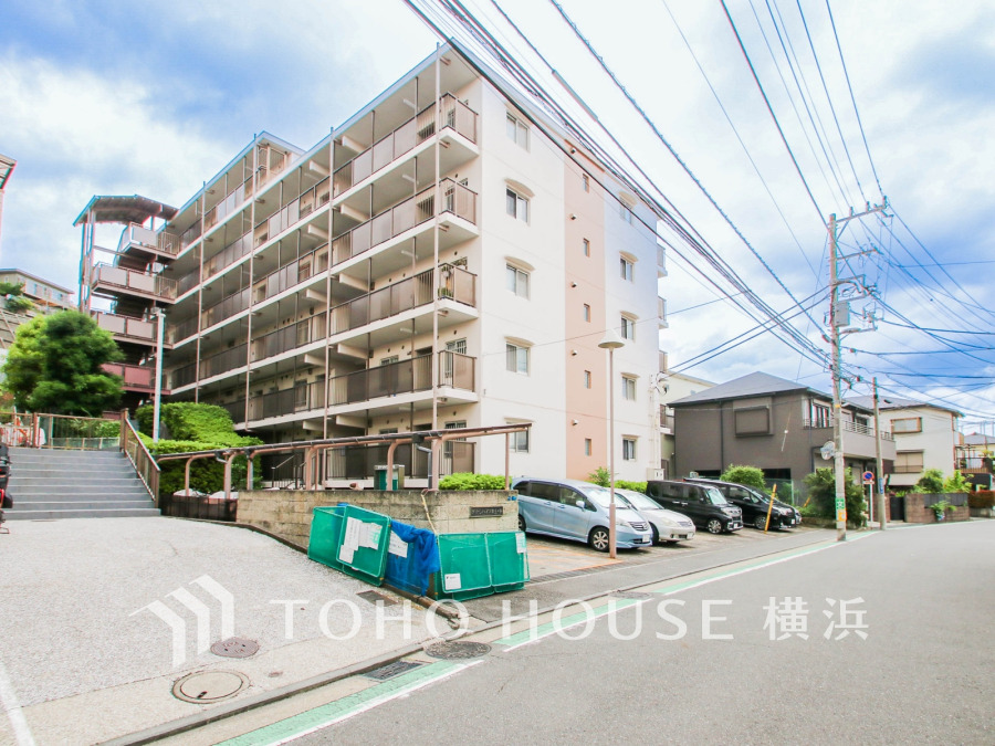 ご家族やお友達との時間など、多くの時を刻む空間。何気なく過ぎる時でさえも上質なひと時となる快適な空間を目指して。