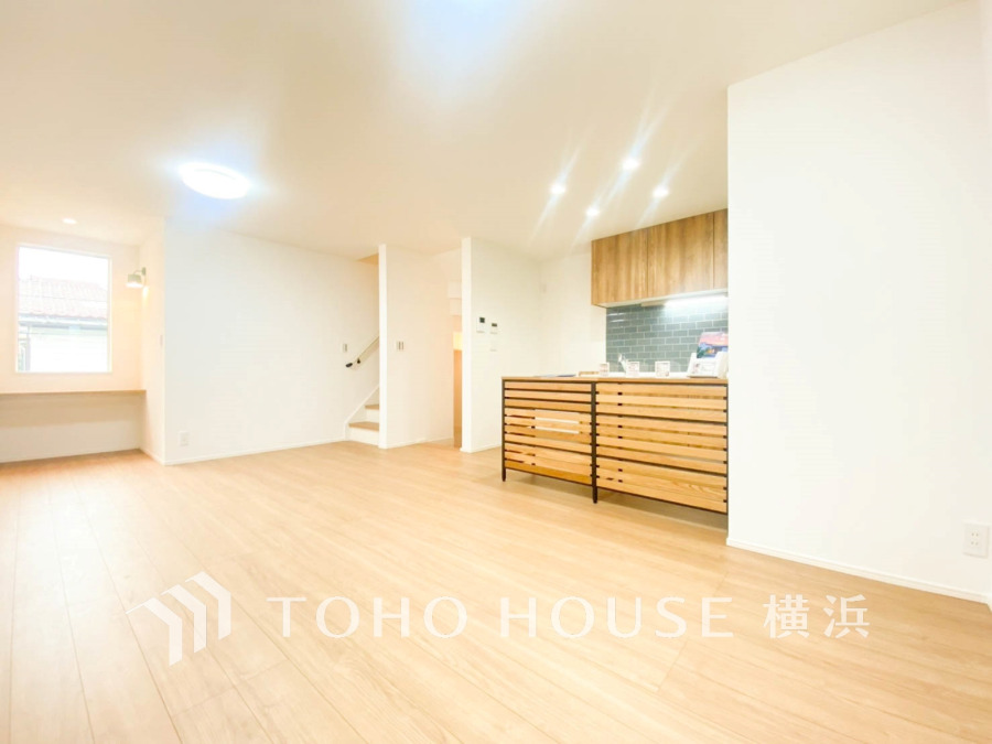 ご家族やお友達との時間など、多くの時を刻む空間。何気なく過ぎる時でさえも上質なひと時となる快適な空間を目指して。