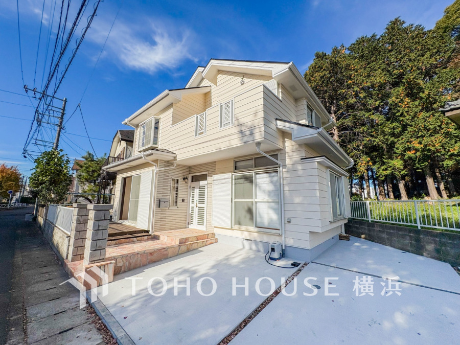 単に見た目や質感の良さだけではなく、建物の基礎や構造といった、目には見えにくい部分にもこだわります。住まいの本質の部分から、住み心地や安全性を見つめ直しました。