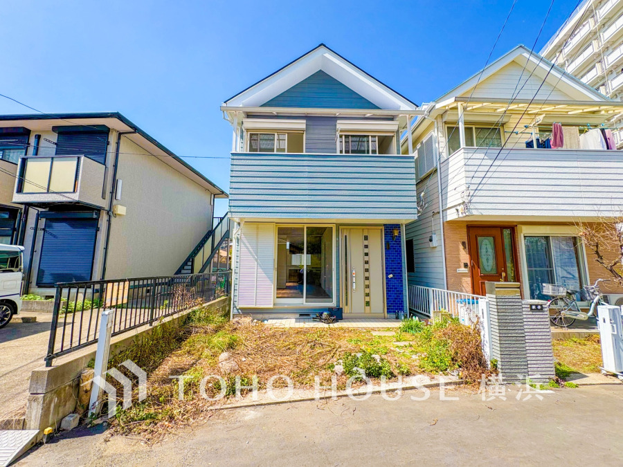 単に見た目や質感の良さだけではなく、建物の基礎や構造といった、目には見えにくい部分にもこだわります。住まいの本質の部分から、住み心地や安全性を見つめ直しました。