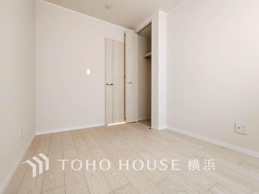 お子様のスタディ空間として、あるいは書斎やホビールームとして生活スタイルに合わせて使えるプライベートルーム。お好みのインテリアでお気に入りの空間に仕上げてください。