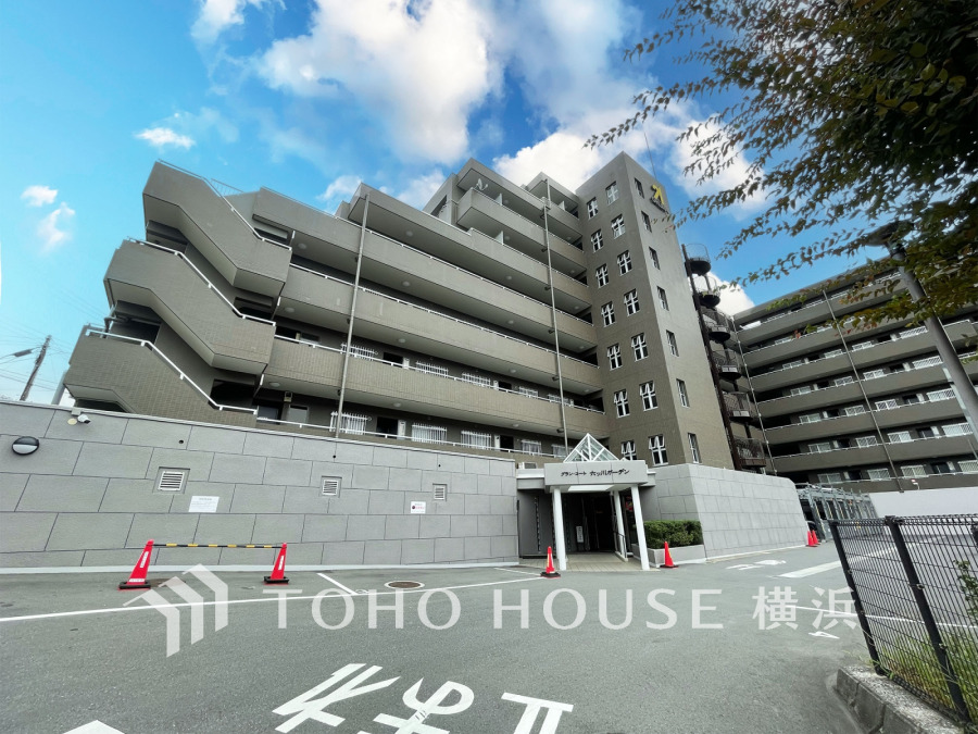 表現された空間は豊かな光と風を纏い、暮らしの時間を豊かにしてくれます。