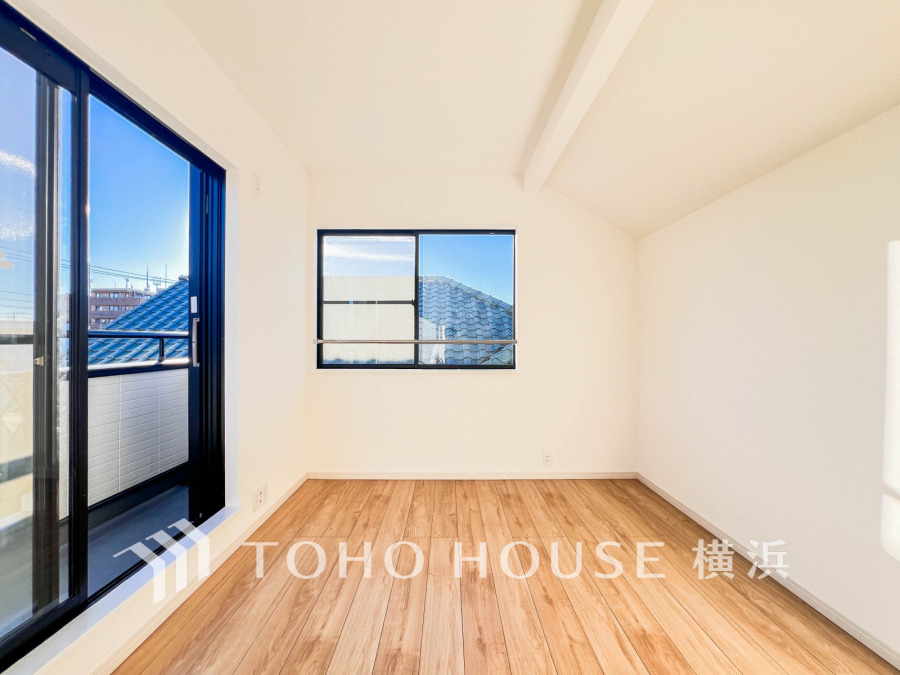 感性を育むプライベートルームはシンプルでスマートな空間。好みの空間で読書をしたり、音楽を聞いたりと一人の時間も充実したものにできます。