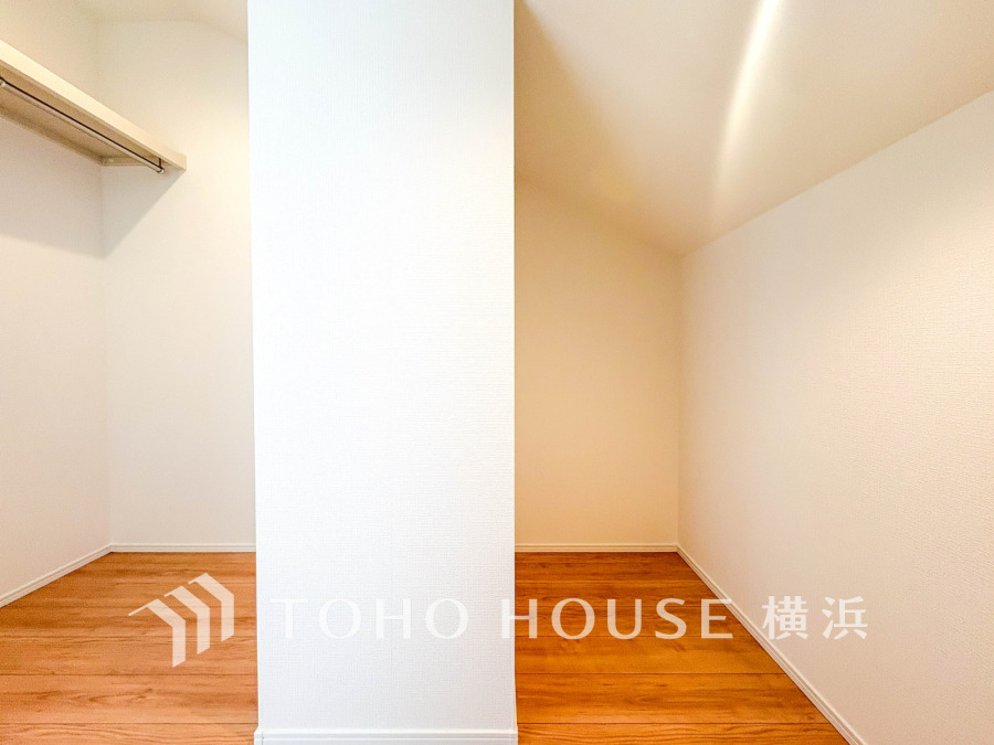 お客様の求める本当の“住み心地”とは何なのか。そのための一手間一工夫を惜しみません。街並みや周辺の環境に呼応しながら、美しく、そして毎日の暮らしを考慮した機能性の高い住まい。