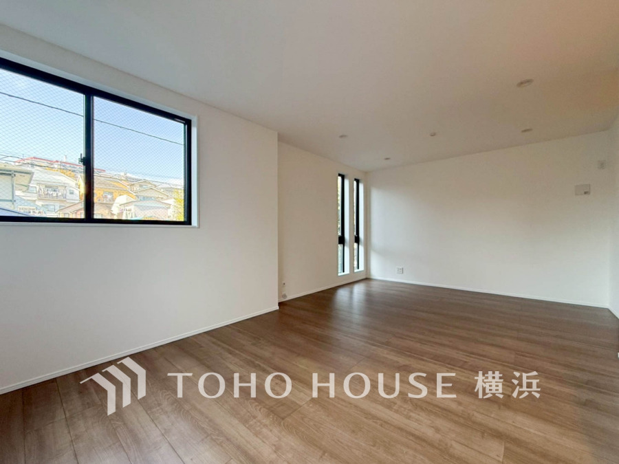 一日の中で多くの時間を過ごすことになる住まいだからこそ、いつも穏やかな空間であるように心掛けています。構成する建材などへの配慮が、住まう方の健康を守ります。