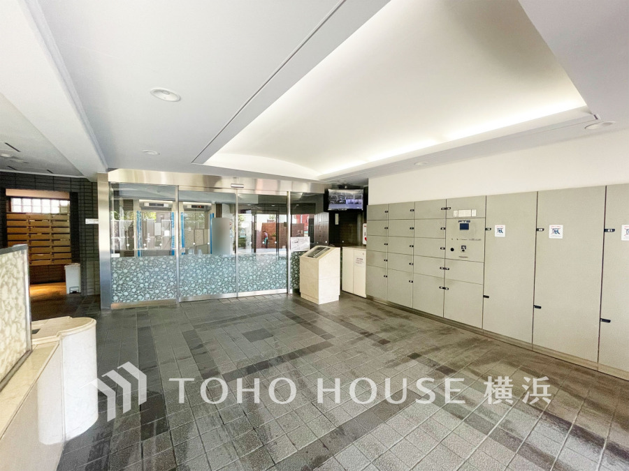 安心のオートロック・宅配ボックス完備です。