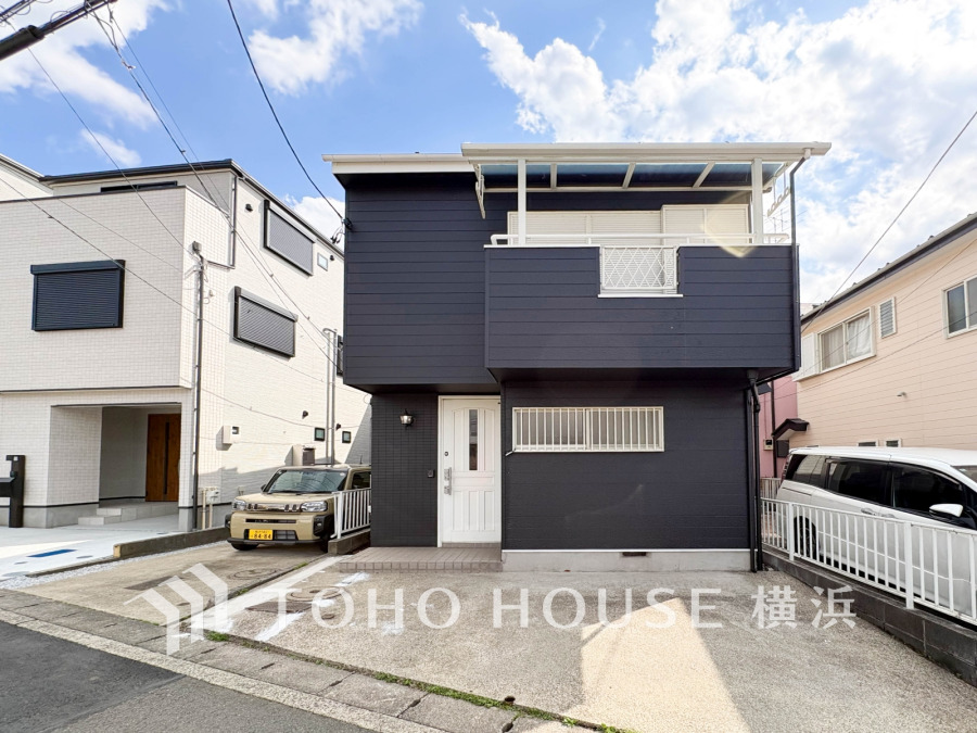 その邸が魅せる、気品・上質・重厚感・極細やかさ、そのすべては訪れた者に安らぎと品性を与える特別な空間です。ここに住むからこそ意味がある。すべての（始まり）をここから迎えます