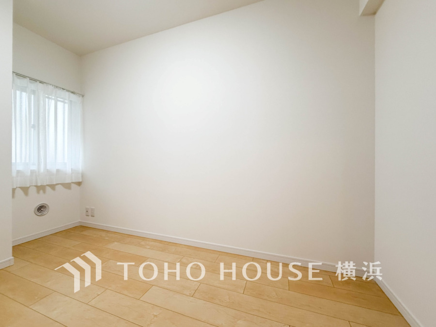 1日の疲れを癒し、心地よく寛げるようゆったりとした広さを確保しています。プライベートタイムをより優雅に穏やかに…。落ち着いた雰囲気を紡ぎます。