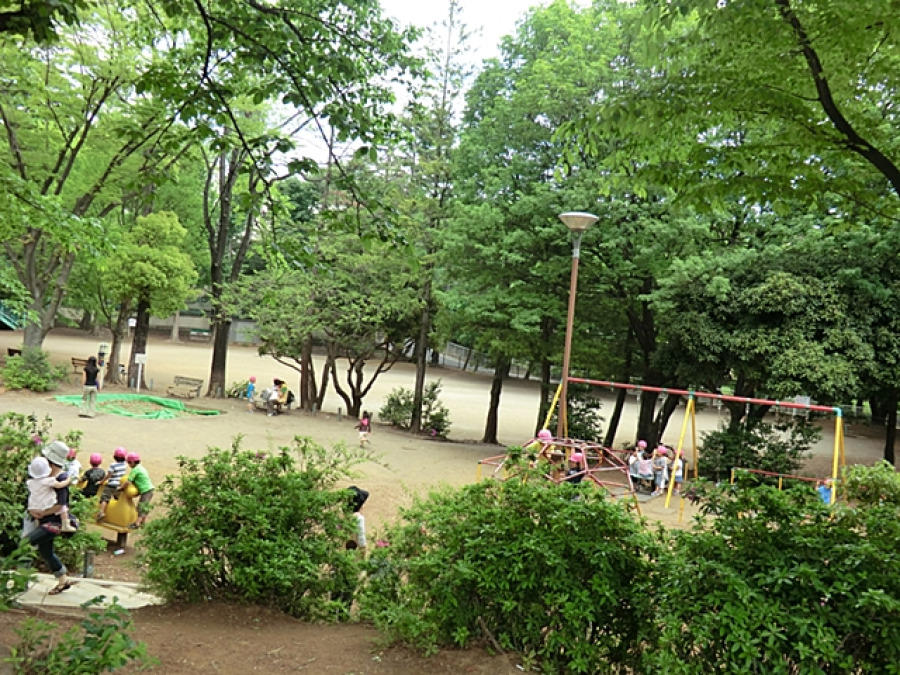 宮前平公園…約80ｍ