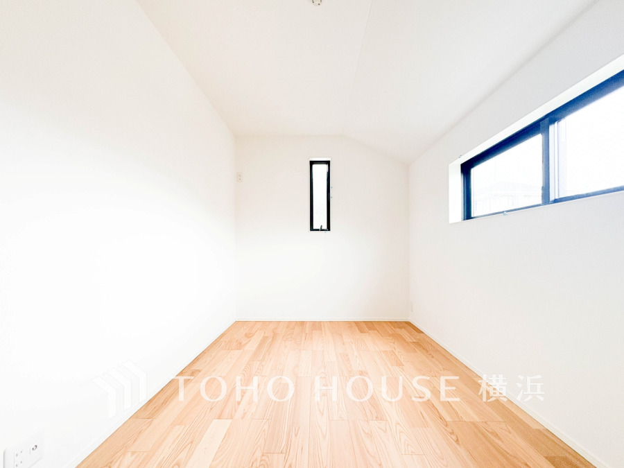 感性を育むプライベートルームはシンプルでスマートな空間。好みの空間で読書をしたり、音楽を聞いたりと一人の時間も充実したものにできます。