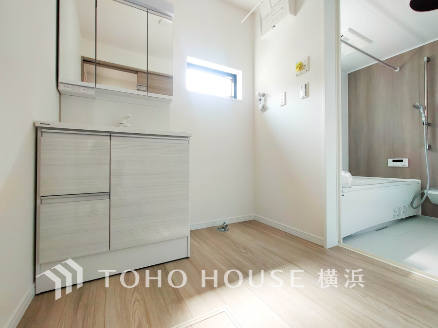 一日の始まりと終わりを心地よく演出してくれる、多彩な機能が備えられたパウダールーム。心地よいリフレッシュ空間です。