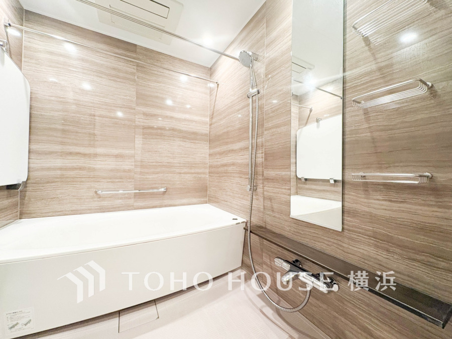 1日の疲れを取り心身を癒すことができる住まいの中のリラクゼーション空間、リラックスできるよう優しいカラーをチョイスしました。時を忘れるほどのんびりできる空間に。