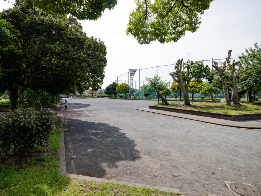 潮田公園　約650ｍ