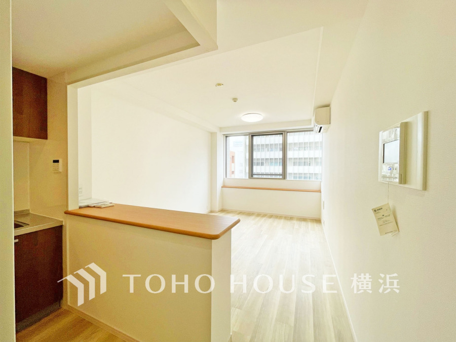 豊かな光が照らすこの場所は、たわいもない会話を楽しみ、ゆったりとした時間を過ごす場所。この場所から、家族の記憶が紡がれるでしょう。