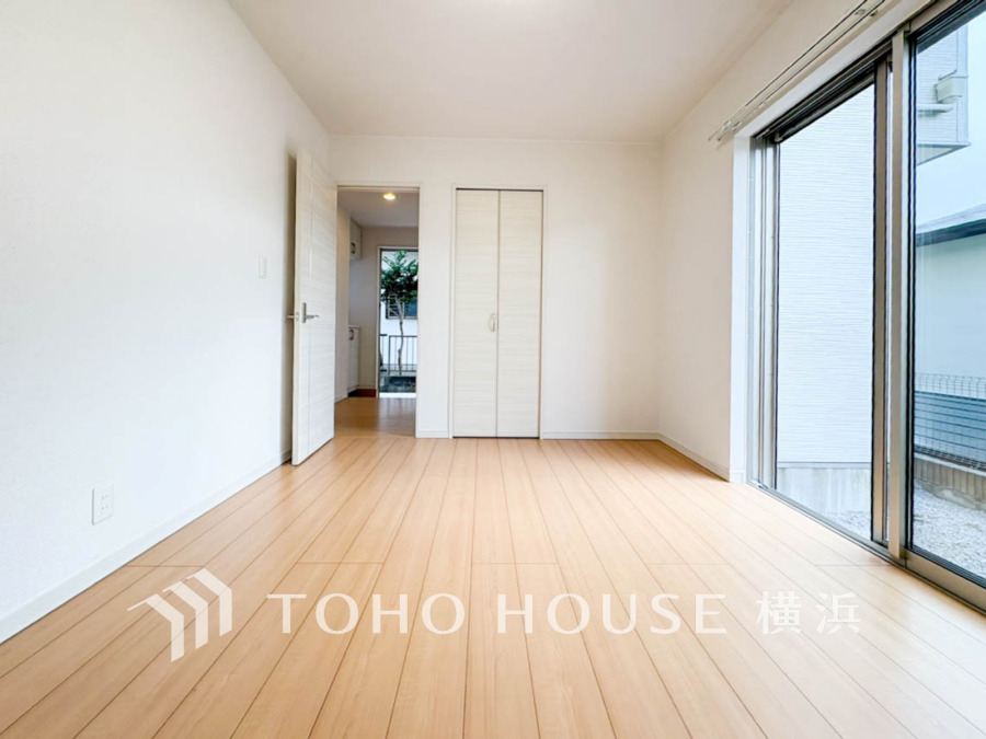 感性を育むプライベートルームはシンプルでスマートな空間。好みの空間で読書をしたり、音楽を聞いたりと一人の時間も充実したものにできます。