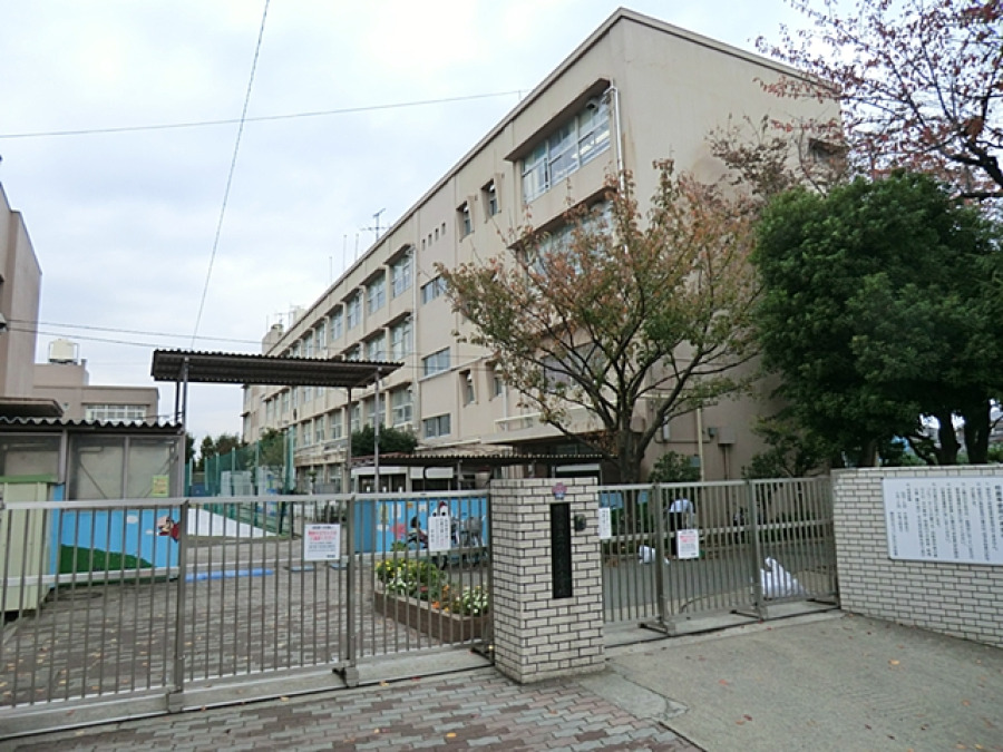 しらとり台保育園さつきが丘　約400ｍ
