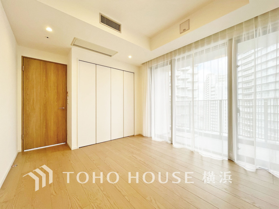 穏やかな寛ぎを届ける上質仕様のゆとりあるお部屋。自分時間を充実させながら心豊かにできるプライベート空間。