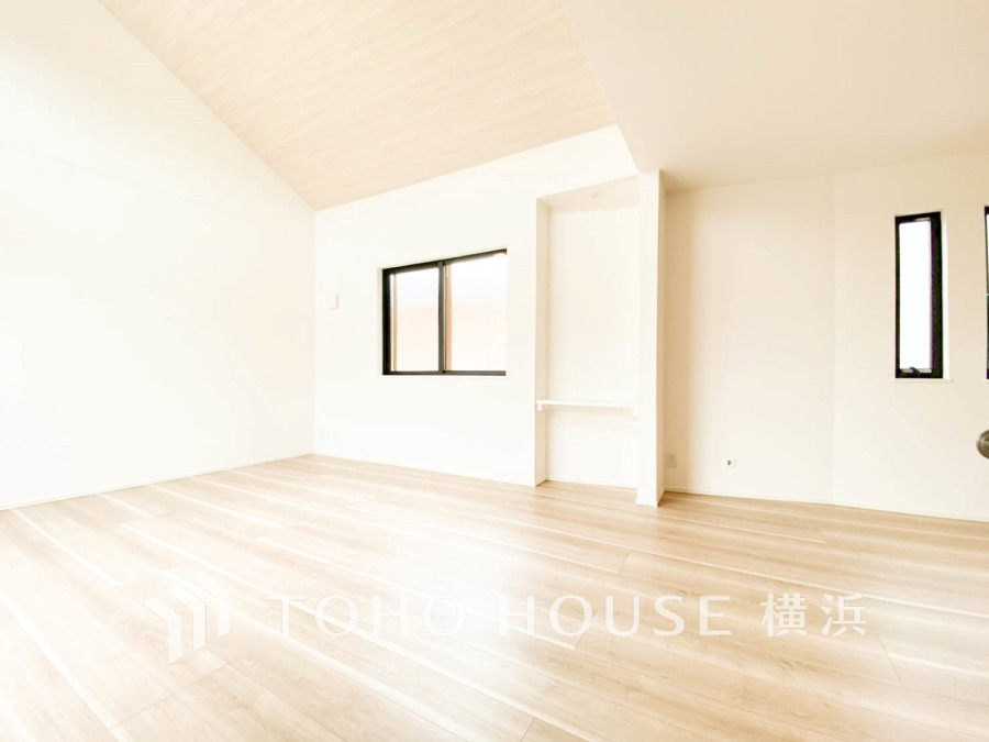 空間演出に拘り整然とセンス良く纏められた室内は最高の癒し空間でなければなりません。そこで暮らす方々のことを考え抜き、そして造りこんだ空間は極上の癒しを提供してくれます。