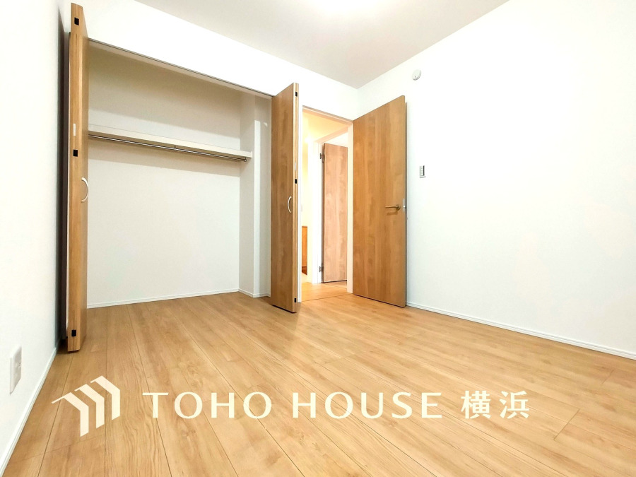 家族一人ひとりの大切なプライベート空間。趣味・感性で個性的に飾って頂けるようシンプルに仕上げてあります。自分時間を充実させながら心豊かなひとときを過ごすための大切な空間。