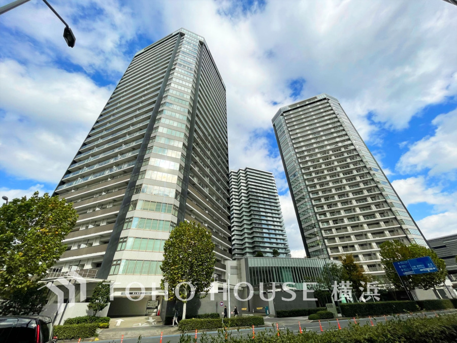 時間のゆとりと空間、爽やかな陽光がもたらす光と風を贅沢なまでに感じる暮らしが始まります。