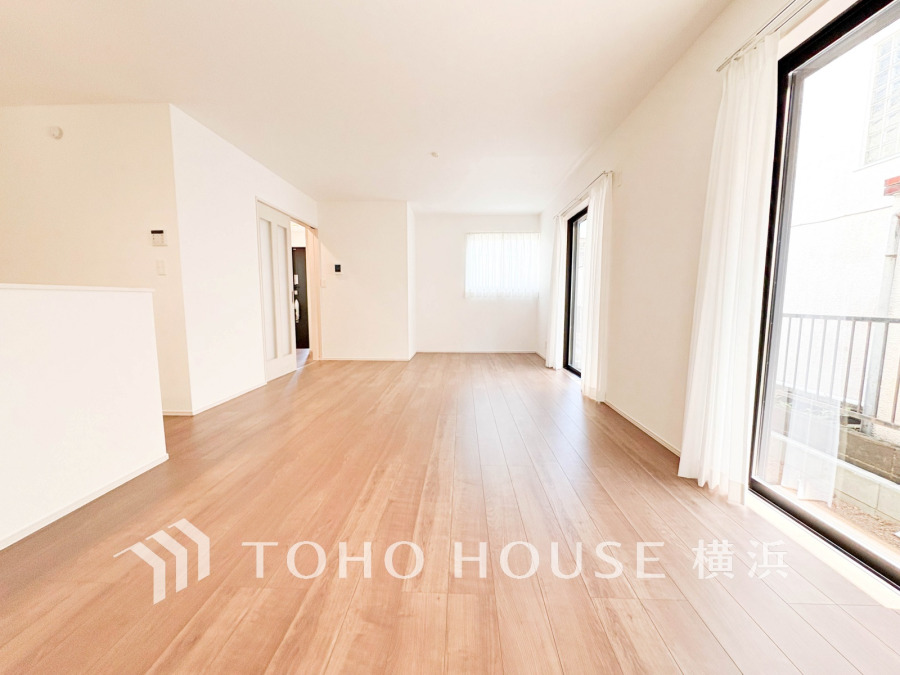 ご家族やお客様との時間など、多くの時を刻む空間。何気なく過ぎる時でさえも上質なひと時となる快適な空間を目指して。