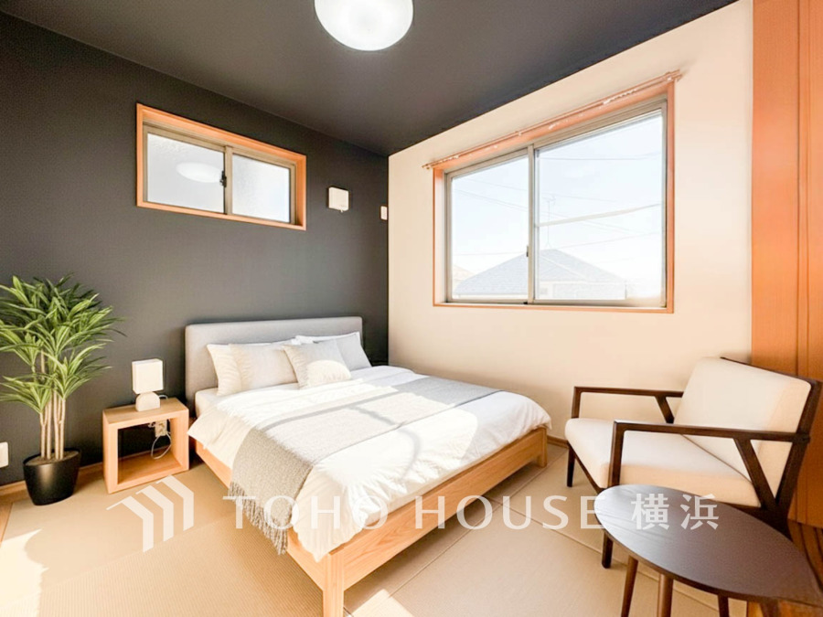 ２面採光の居室は、快適な光を取り入れ、心地よい風を取り入れます。（家具・装飾品はAI加工です）