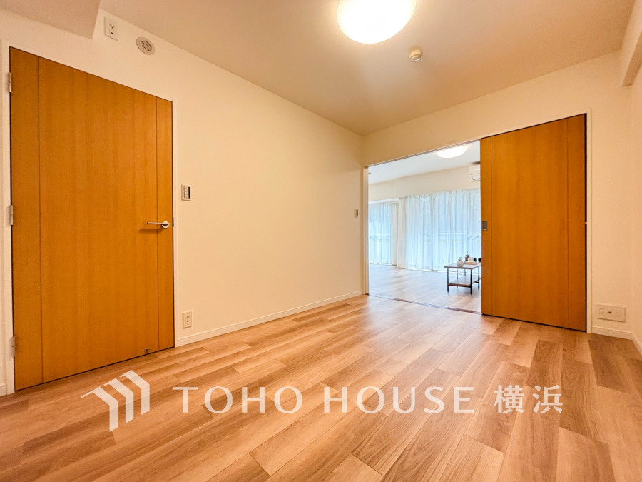 家族一人ひとりの大切なプライベート空間。趣味・感性で個性的に飾って頂けるようシンプルに仕上げてあります。自分時間を充実させながら心豊かなひとときを過ごすための大切な空間。