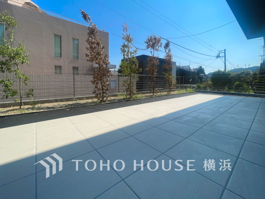 お子様がお庭で遊べるのはもちろん、家庭菜園やたくさんの友人を招いてBBQ、楽しみ方がたくさん！