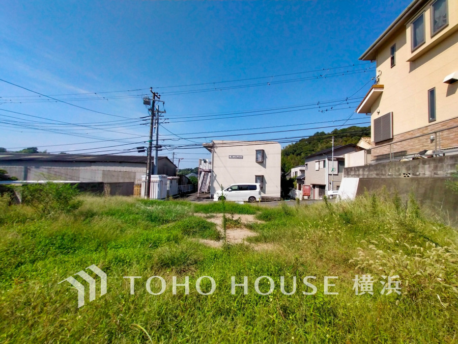 理想のマイホーム建築に最適な広々とした土地です。