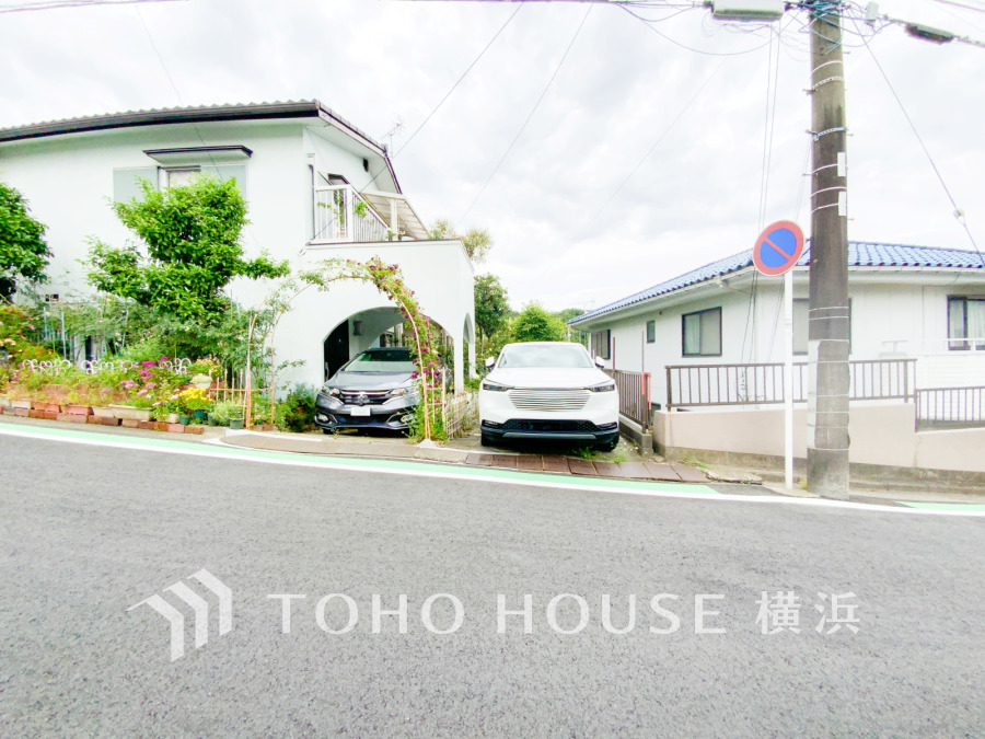 忙しく過ぎゆく日常を置き去るほど、ゆったりした時間が流れる住環境。『快適』は「家」と「街」と「環境」が調和した時に訪れるだと改めて感じさせてくれます。