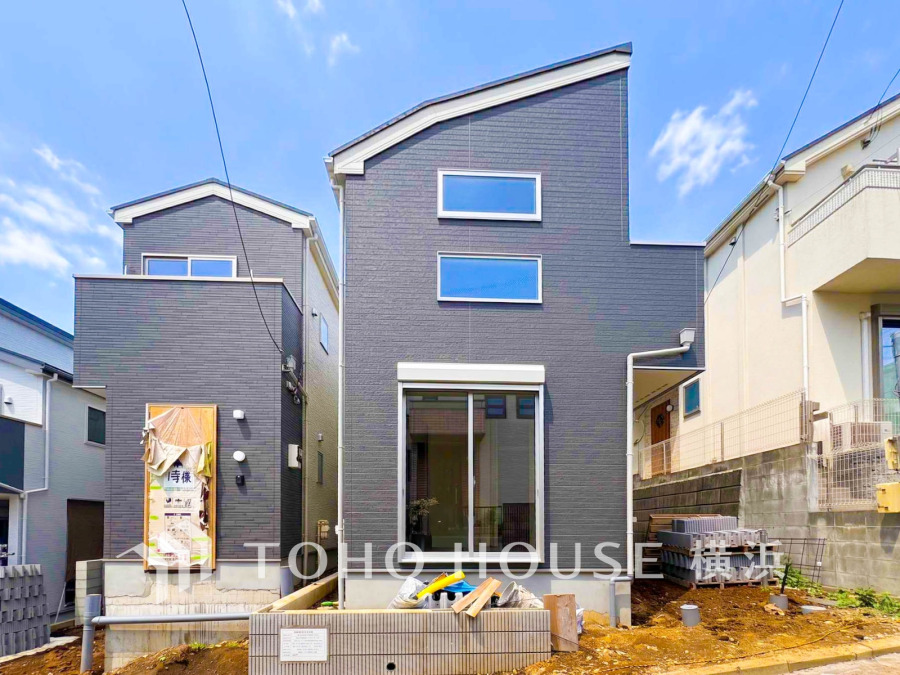 単に見た目や質感の良さだけではなく、建物の基礎や構造といった、目には見えにくい部分にもこだわります。住まいの本質の部分から、住み心地や安全性も大切にしたお住まいです。